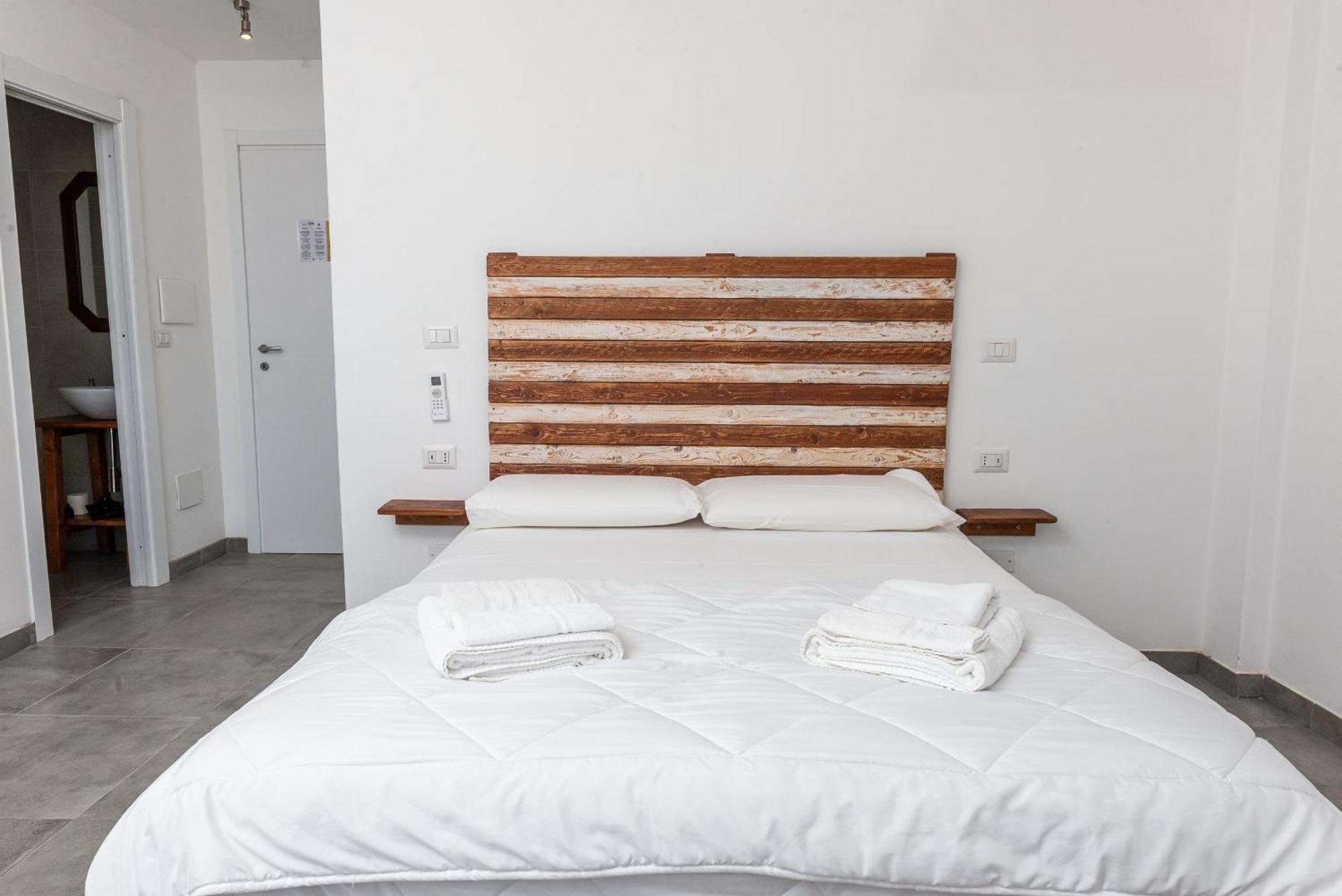 Guest House - Affittacamere Green Apartment - By Faendho Porto Torres Exterior photo